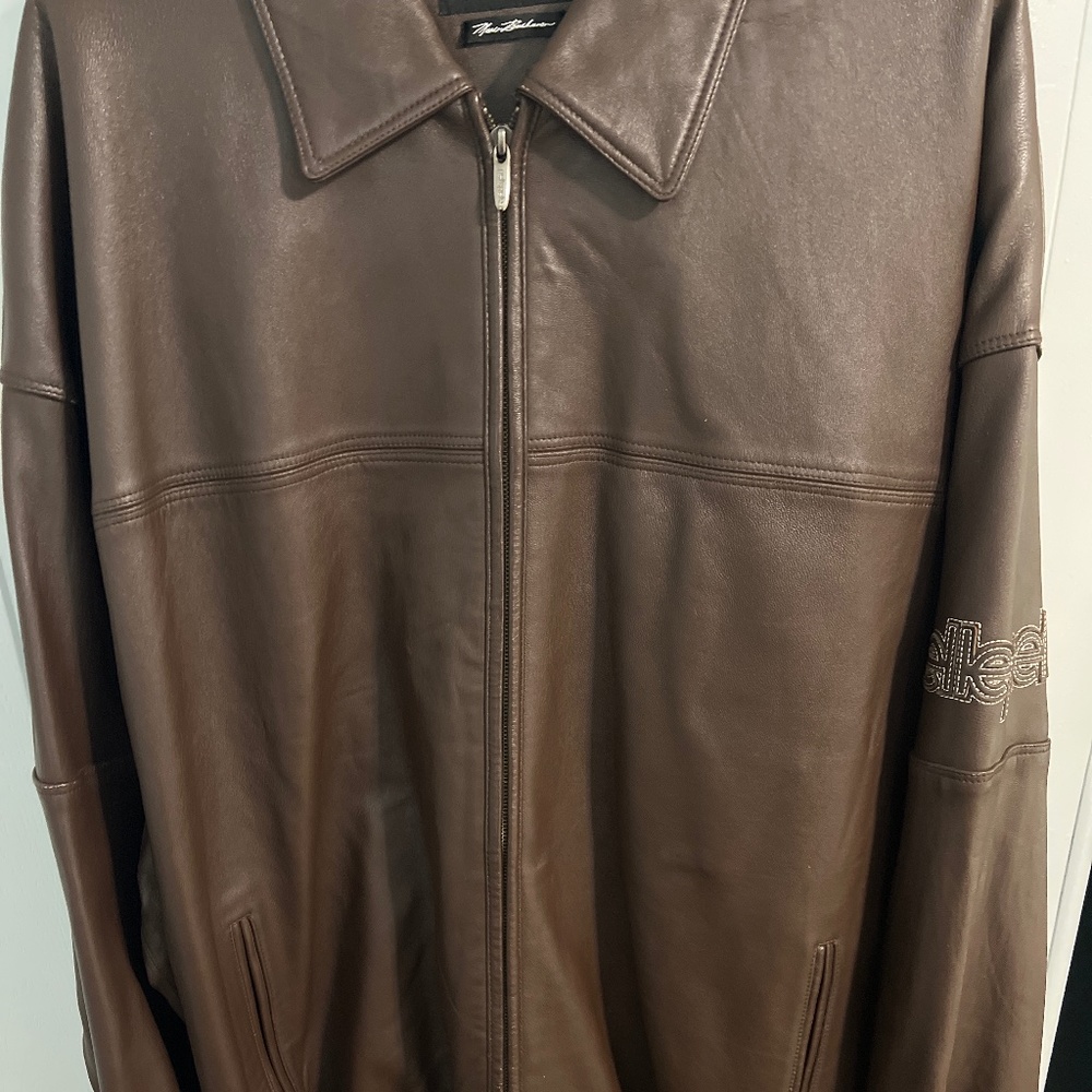 A 4XLT Pelle Pelle leather coat